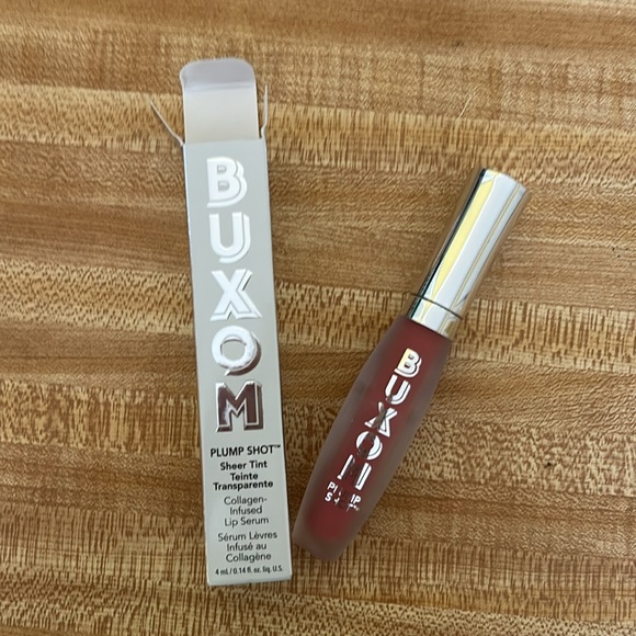 BUXOM LIP PLUMPING SERUM - Picture 2 of 2